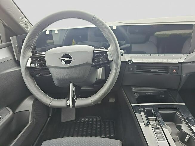 Opel Astra Sports Tourer Edition 1.2 - 130KM, AT8 / Polisa OC/AC za 1%