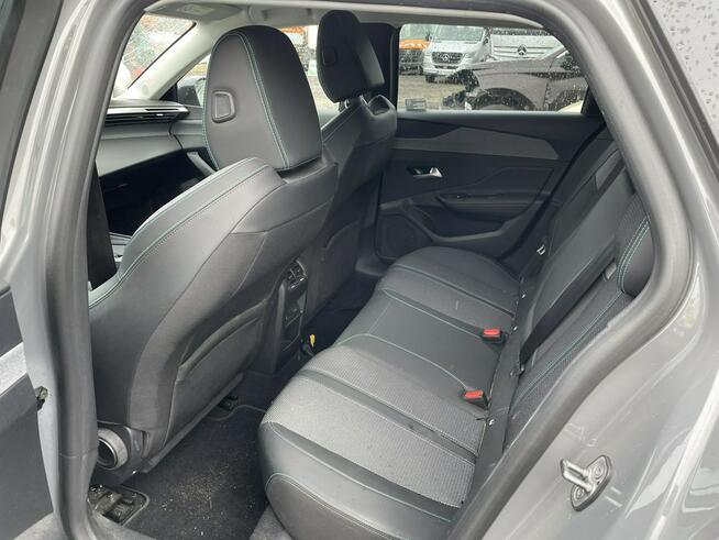 Peugeot 308 1.5-131KM BlueHDi Allure Pack S&S EAT8 Salon PL 2024