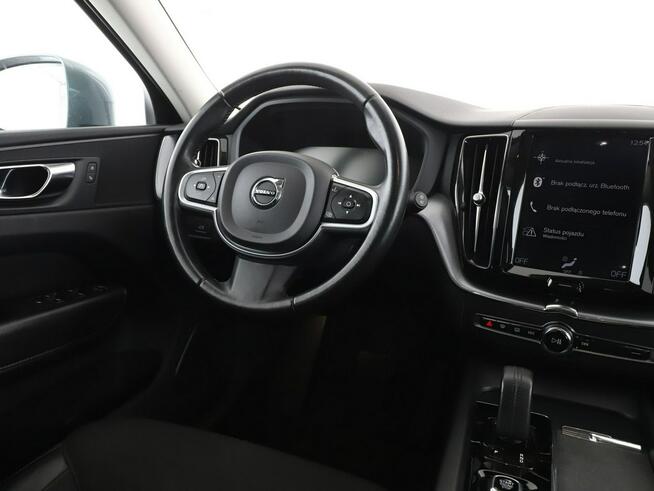 Volvo XC 60 mHEV 4x4 automat full LED półskóra navi klima auto hak