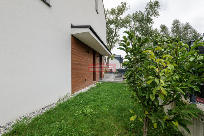 Dwupoziomowy apartament, ogródek, taras, parking