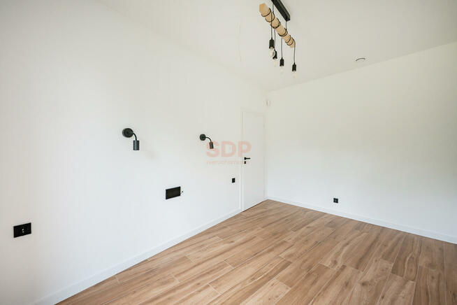 Dom Pierwoszów gm. Wisznia Mała, Osiedlowa