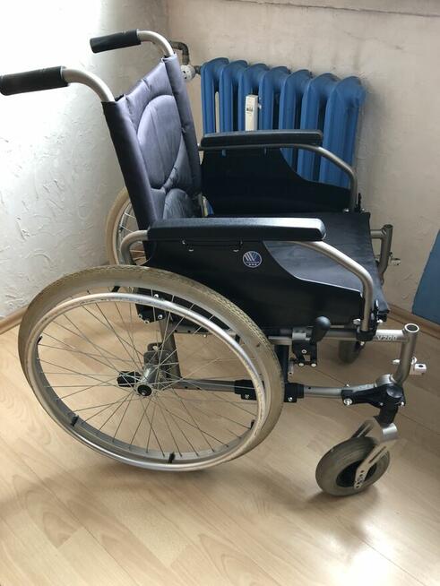 Sprzedam wózek inwalidzki bez podnózek
