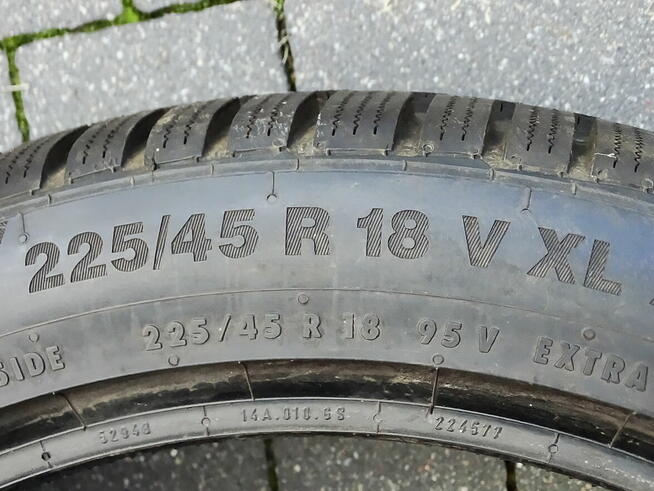 Opona zimowa Continental WinterContact TS 850P 225/45 R18 V