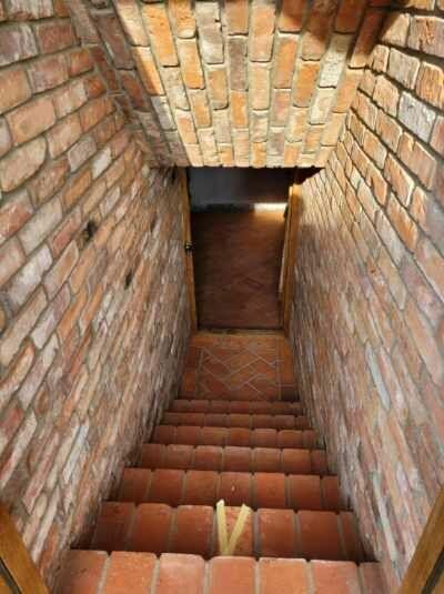 Układanie cegły retro