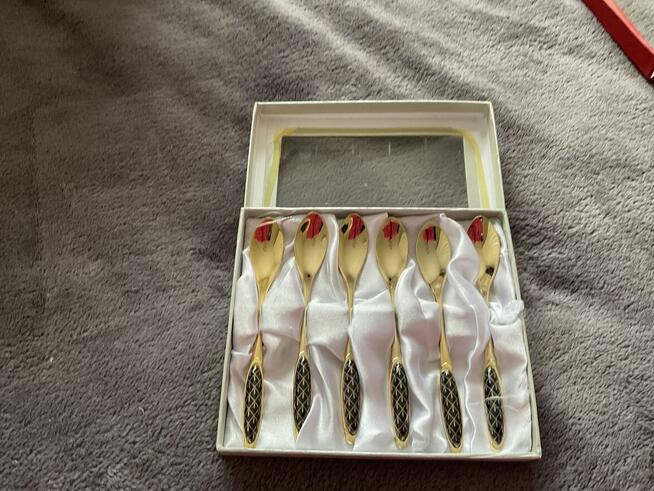 Zestaw porcelany japońskiej Yamasen z 24-karatowym złotem