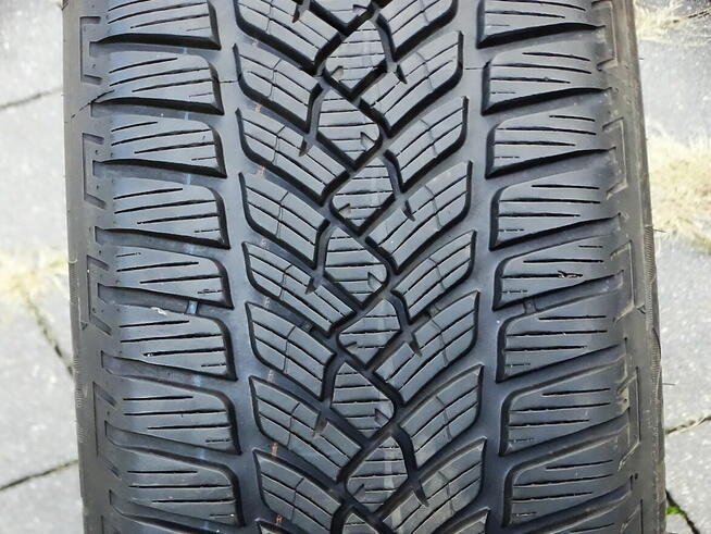 Opona zimowa Fulda Kristall Control HP 225/50R17 98H