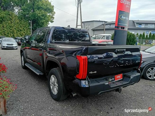 Toyota Tundra 4x4 2022 benzyna 280 KM automat