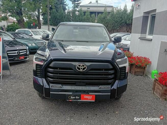 Toyota Tundra 4x4 2022 benzyna 280 KM automat