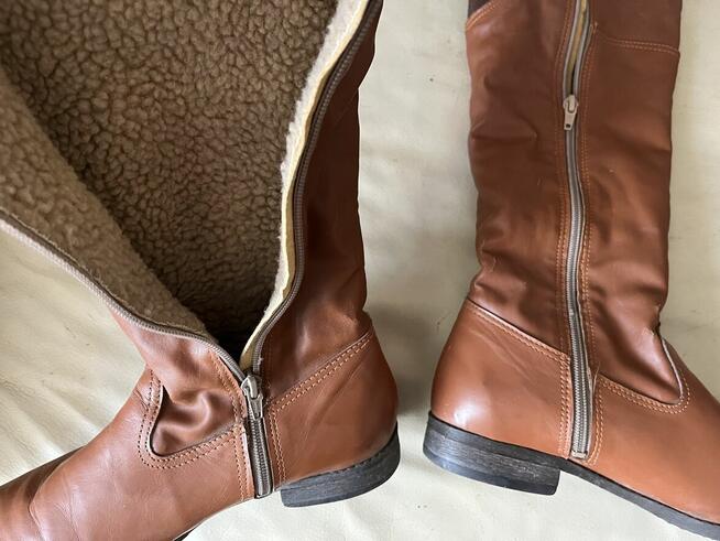 TANIO brązowe, ocieplane futerkiem, długie kozaki muszkieter