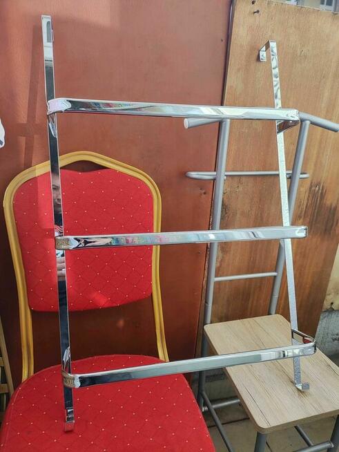 Wieszak na ręczniki Srebrny na drzwi kabinę prysznic