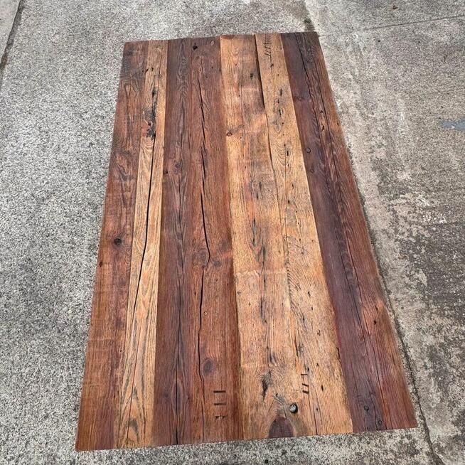 Stół z duszą i historią z starego drewna