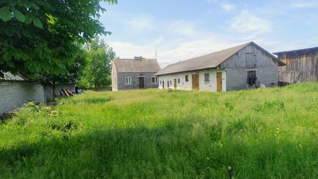 Sprzedam działkę rolno budowlaną, szeroką na 22 metry