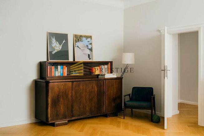 Charming Apartment in Warsaw City Center