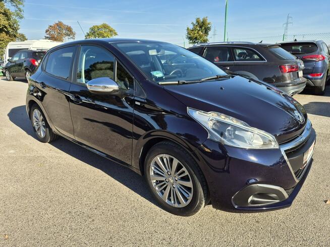 Peugeot 208 1.2 5drzwi Ładny
