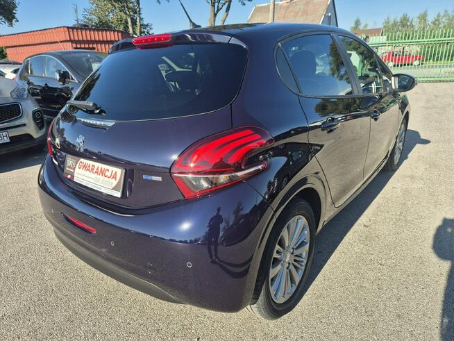 Peugeot 208 1.2 5drzwi Ładny