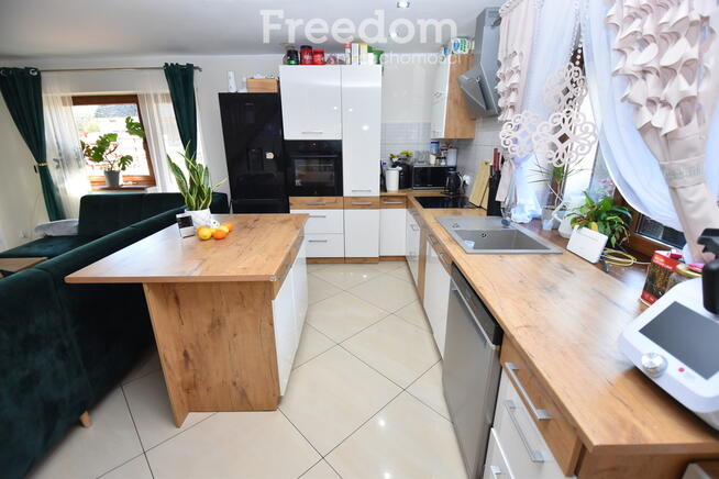 Dom 141 m2, 6 pokoi, 2 kuchnie, 3 łazienki, ogród