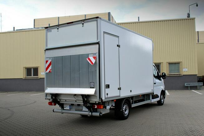 Renault Master kontener 9eup + winda BAR 750kg