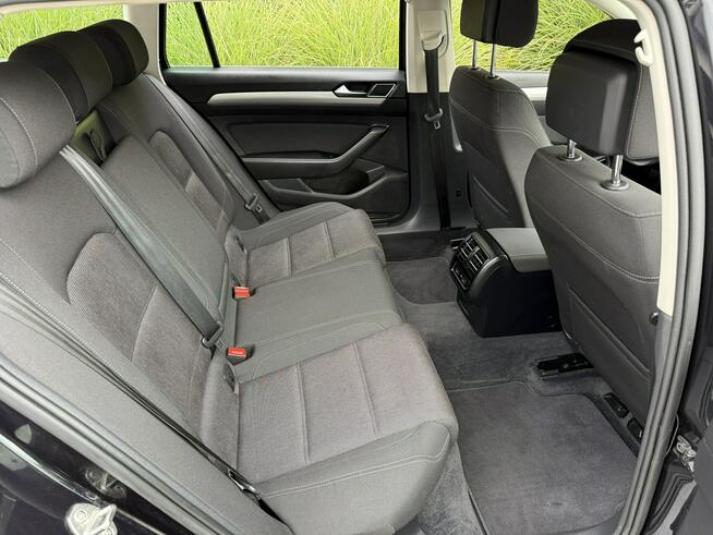 Volkswagen Passat Bardzo zadbana - oryginalny przebieg -