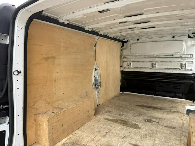 Renault Trafic LIFT !!! LEDY !!! - długi / LONG z klimą - bardzo zadbany