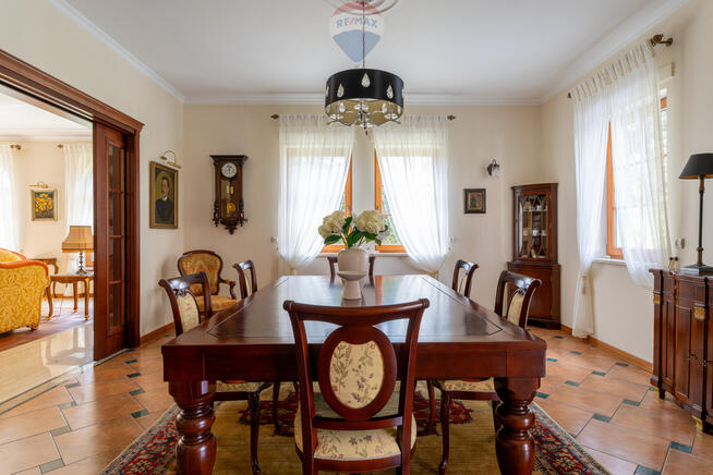 ELEGANCKA REZYDENCJA NA WYNAJEM W ŁOMIANKACH