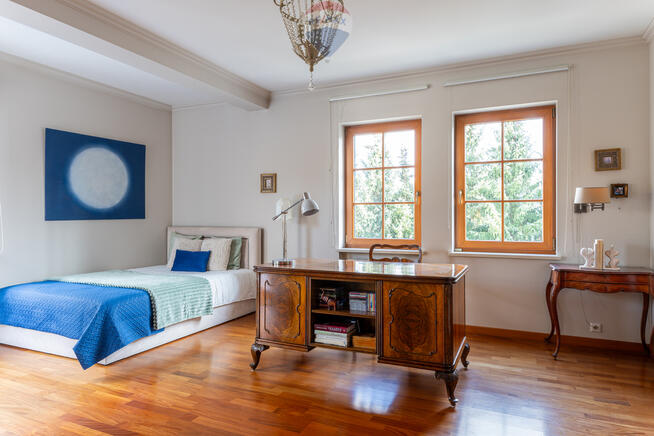 ELEGANCKA REZYDENCJA NA WYNAJEM W ŁOMIANKACH