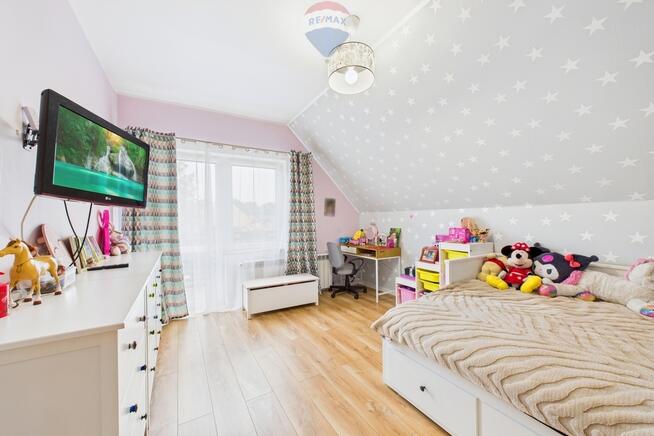 Nowoczesny, energooszczędny dom z pięknym ogrodem