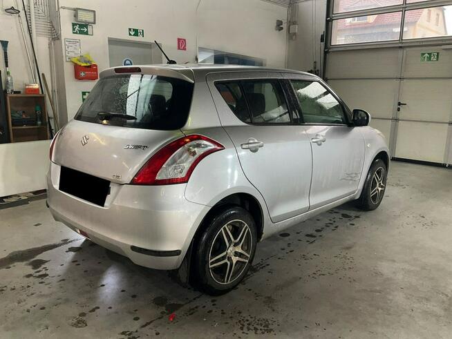Suzuki Swift 1.2 94 km 4x4 klima SERWIS bezwypadek 2013