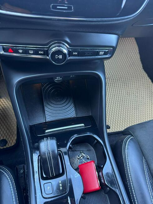 Volvo XC 40 T5 AWD R-design 4X4