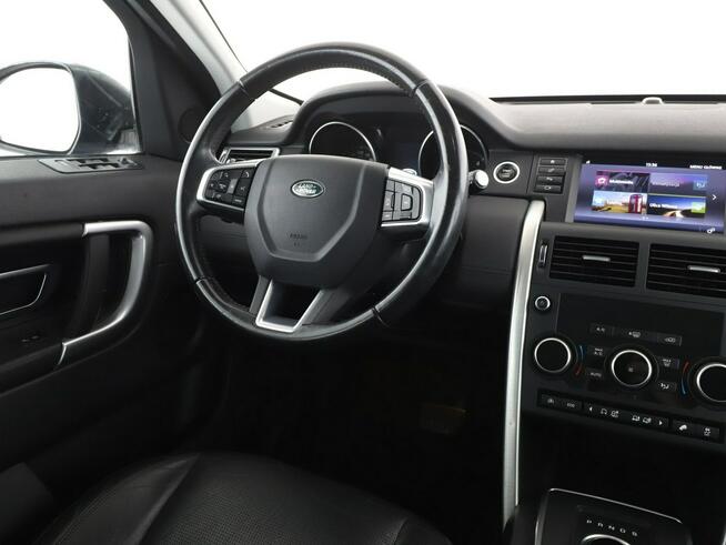 Land Rover Discovery Sport 2.0 Exclusive-Line AWD Nawigacja Tempomat Grzane Fotele ParkAssist LED