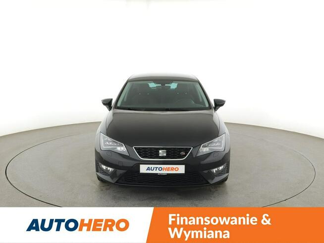 Seat Leon full LED półskóra navi klima auto grzane fotele czujnki parkowania