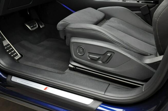 Audi Q3 45TFSI Quattro Sline VirtualPlus Matrix Sonos3D TempomatACC Kamery360