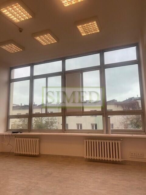 Biuro ,8 pokoi ,ochrona ,recepcja dostęp24h