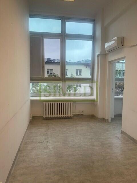 Biuro ,8 pokoi ,ochrona ,recepcja dostęp24h