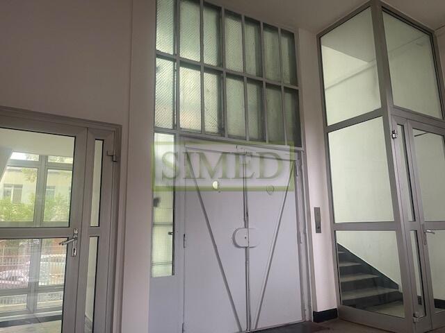 Biuro ,8 pokoi ,ochrona ,recepcja dostęp24h