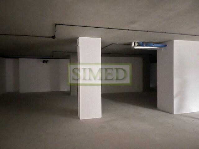 1 piętro,winda towarowa ,ochrona ,kamery,dostęp 24