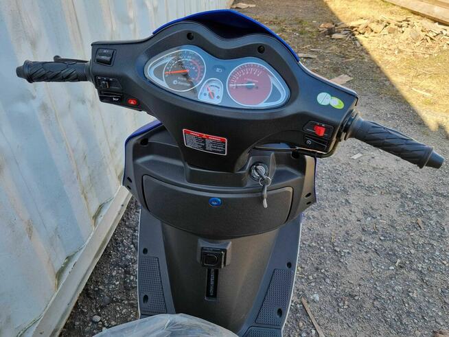 Nowy Skuter Barton Falcon 50 4T 2024 kolor do wyboru