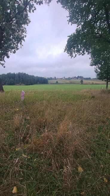 Sprzedam działkę rolno budowlaną, szeroką na 22 metry