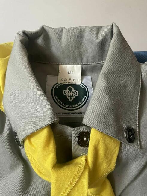 Mundurek harcerski dla dziewczynki rozm.152