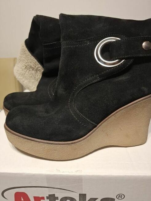 Kozaczki zamszowe na koturnie vintage