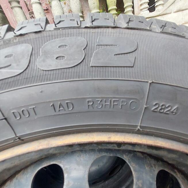 Koła zimowe 215x60xr16/ET32/4x108