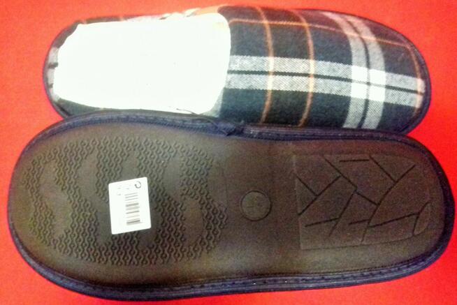 Bambosze męskie nowe ciepłe kapcie 41