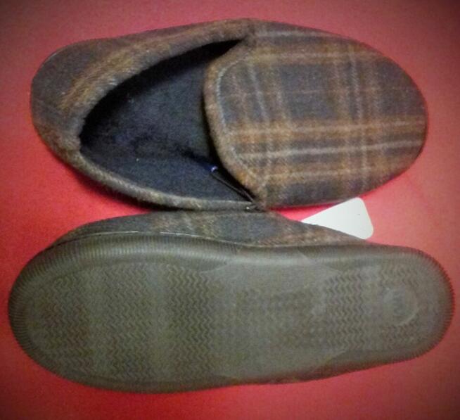 Nowe ciepłe kapcie męskie 41
