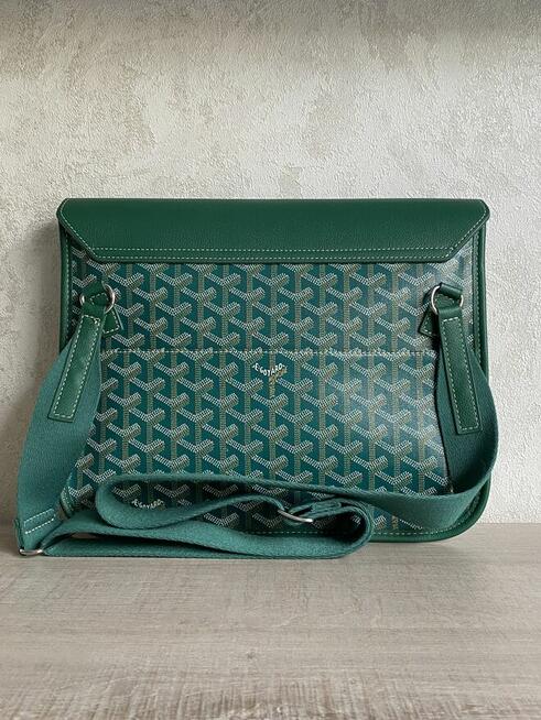 Goyard coursier messenger