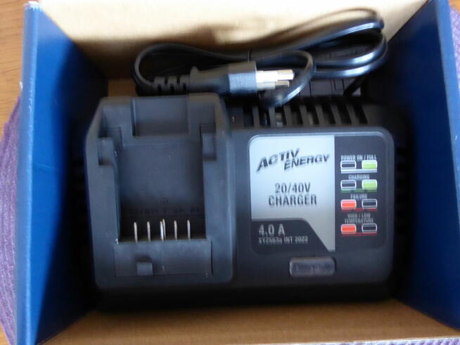 Nieużywana ładowarka 20/40V/4A ACTIVE ENERGY