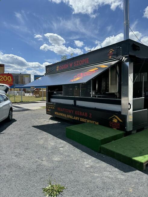 Przyczepa gastronomiczna food truck kebab opalany drewnem