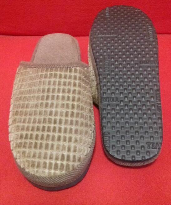 Idealne kapcie dla stóp wrażliwych najlżejsze tylko 132g.