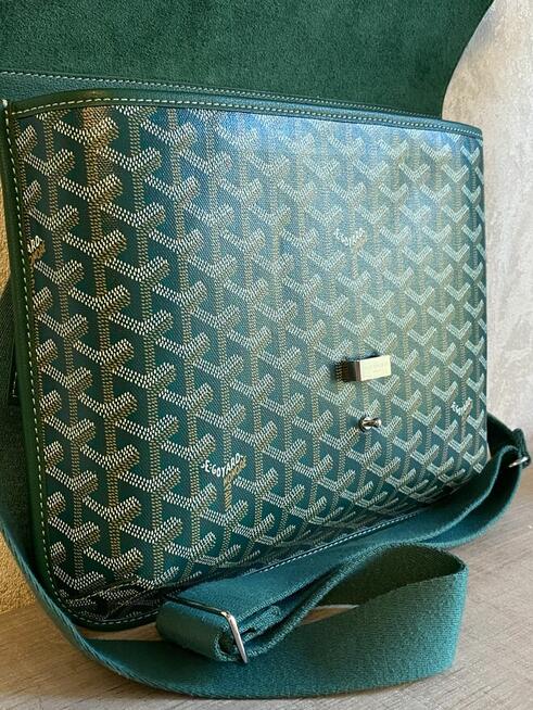 Goyard coursier messenger