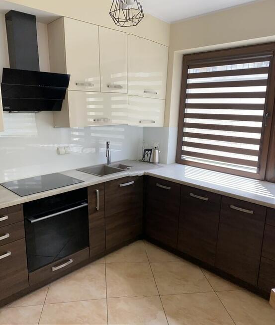 SPRZEDAM BEZPOŚREDNIO 3-POKOJOWE MIESZKANIE Z OGRÓDKIEM