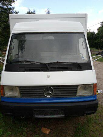 Auto Food Truck Mercedes MB 100 Zabudowa Oryginalna BORCO-HA