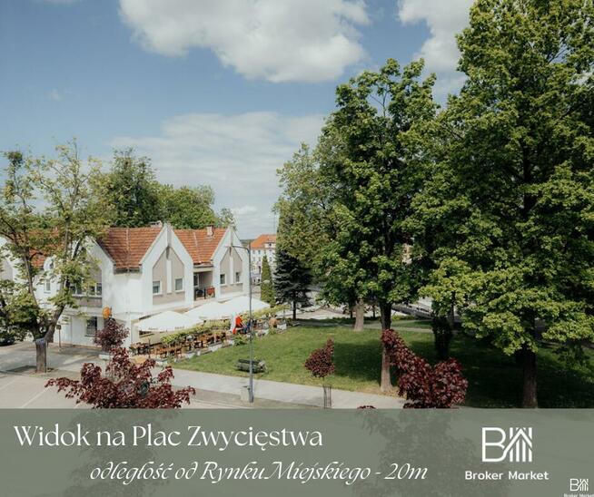 Dom Gołdap, Plac Zwycięstwa